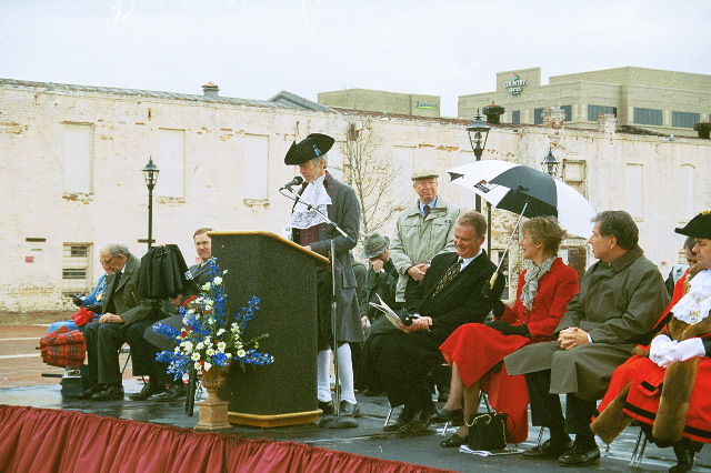 Statue Speeches