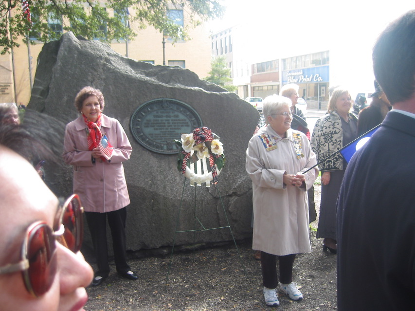 Tomachichi monument